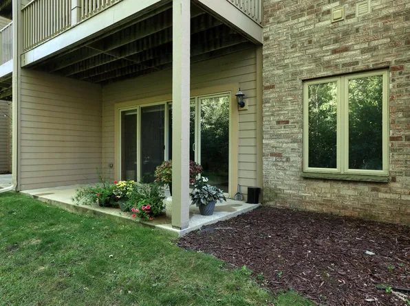1500 Gabriel DRIVE #7, Waukesha, WI 53188