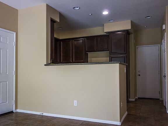 3rd image of 31156 Sunflower Way