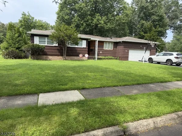 1 Raleigh Ln, Wayne Twp., NJ 07470