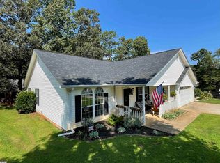 501 Hill Ln, Mauldin, SC 29662