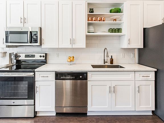 4th image of 2407 8th Ave S APT 210