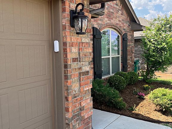 2nd image of 18409 Groveton Blvd