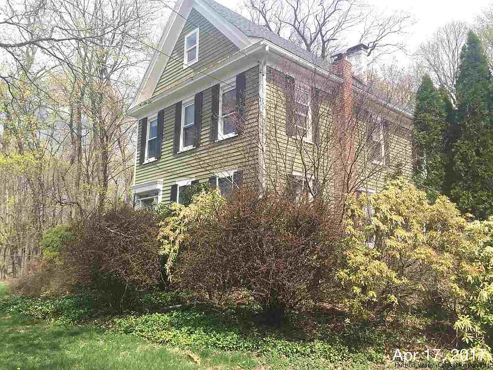 2nd image of 22 Burgevin St