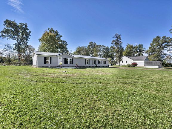 3rd image of 10465 Bean Rd