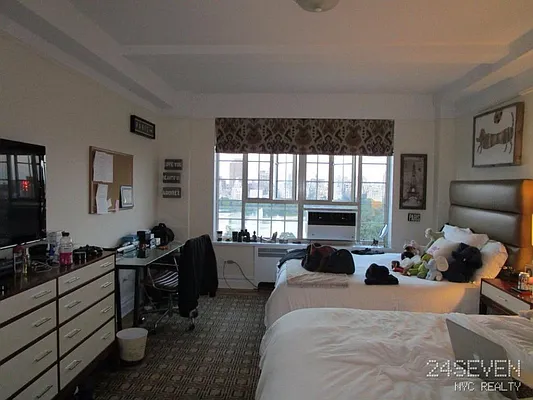 Rented by 24 7 NYC Realty Inc. | media 30