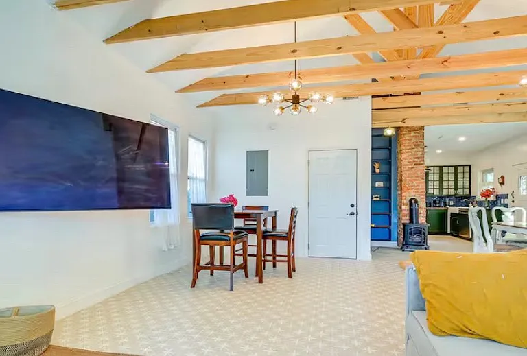 8505 N Lamar Ave — Photo 23
