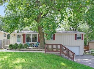 4007 NW 52nd St, Riverside, MO 64150