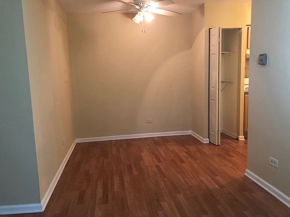 3rd image of 5306 N Cumberland Ave APT 213
