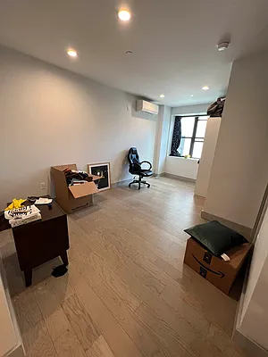 Rented by Delmark Realty LLC | media 12