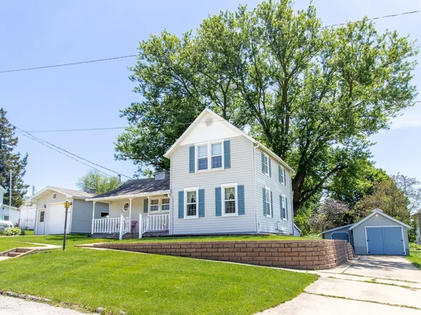 205 W Prospect St, South Wayne, WI 53587