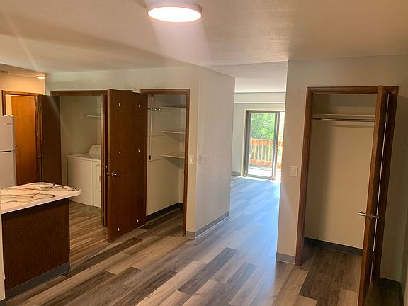2nd image of 1200-1228 Yellowstone Ave #1204