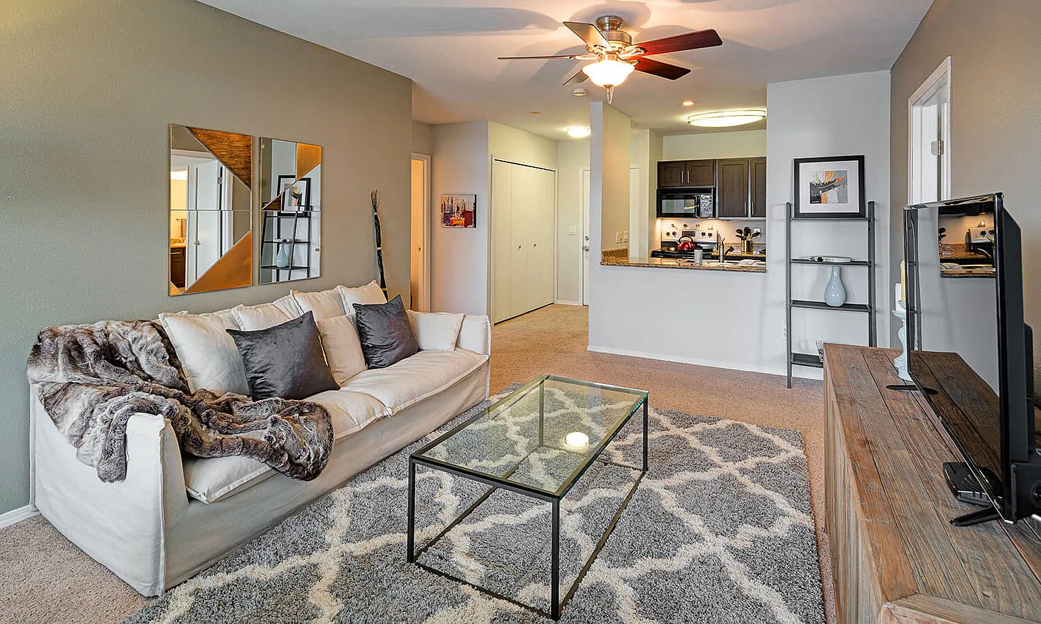Axcess 15 Apartments — Photo 3