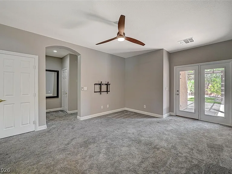 8454 Cerritos Ct — Photo 14