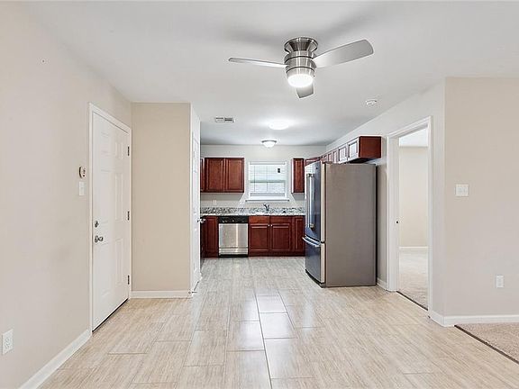 5th image of 2454 Avenue Mont Martre