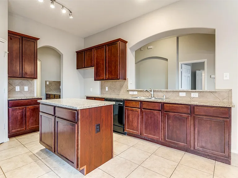 141 Arbordale Way — Photo 8