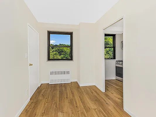 5th image of 4705 Henry Hudson Pkwy APT 3M