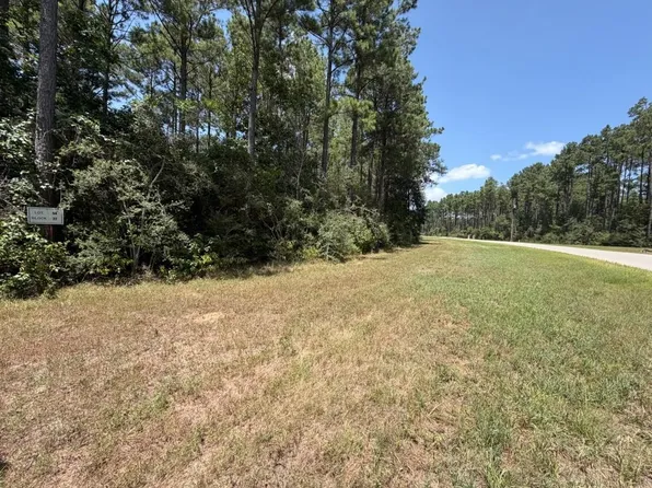 54 Grey Feather Rd, Huntsville, TX 77340
