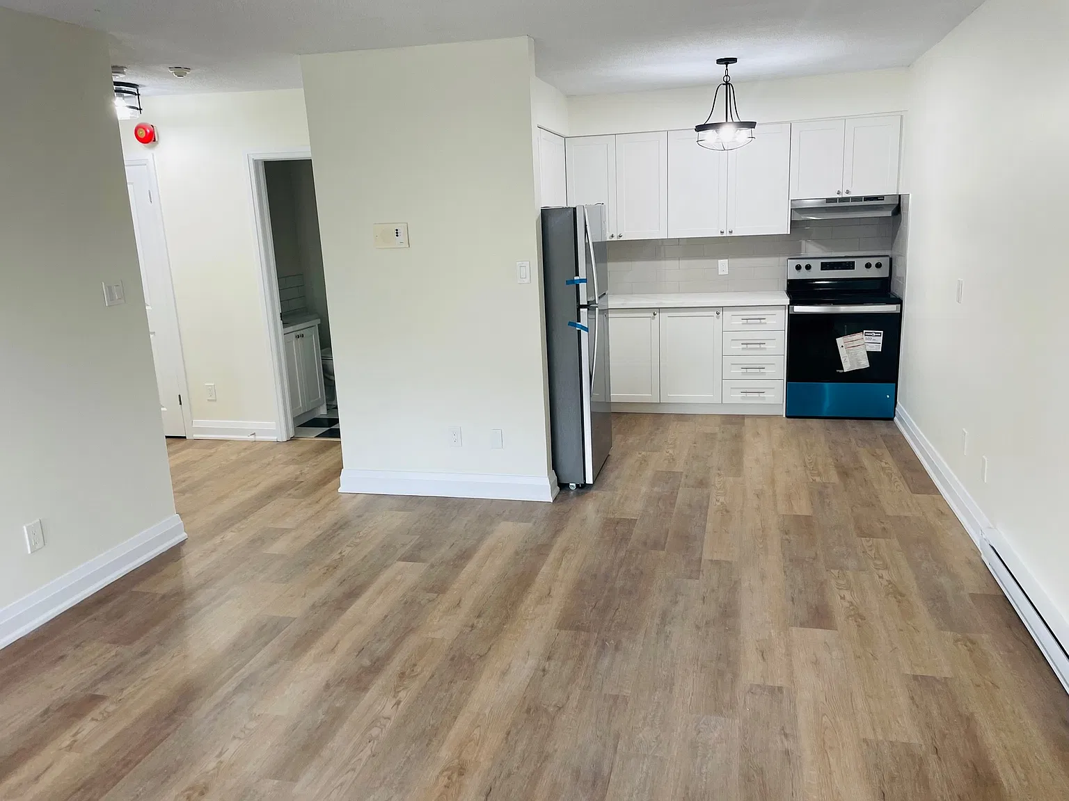 73 Roncesvalles Ave — Photo 4