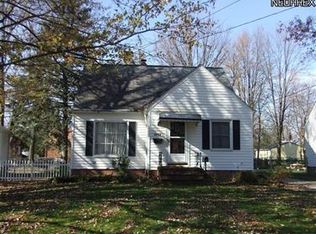 5490 Burns Rd, North Olmsted, OH 44070