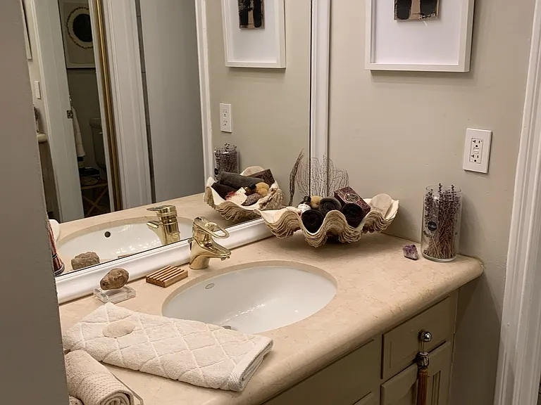 6708 Hillpark Dr #303 — Photo 52
