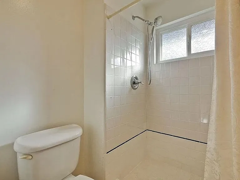 5951 Garces Ave — Photo 11