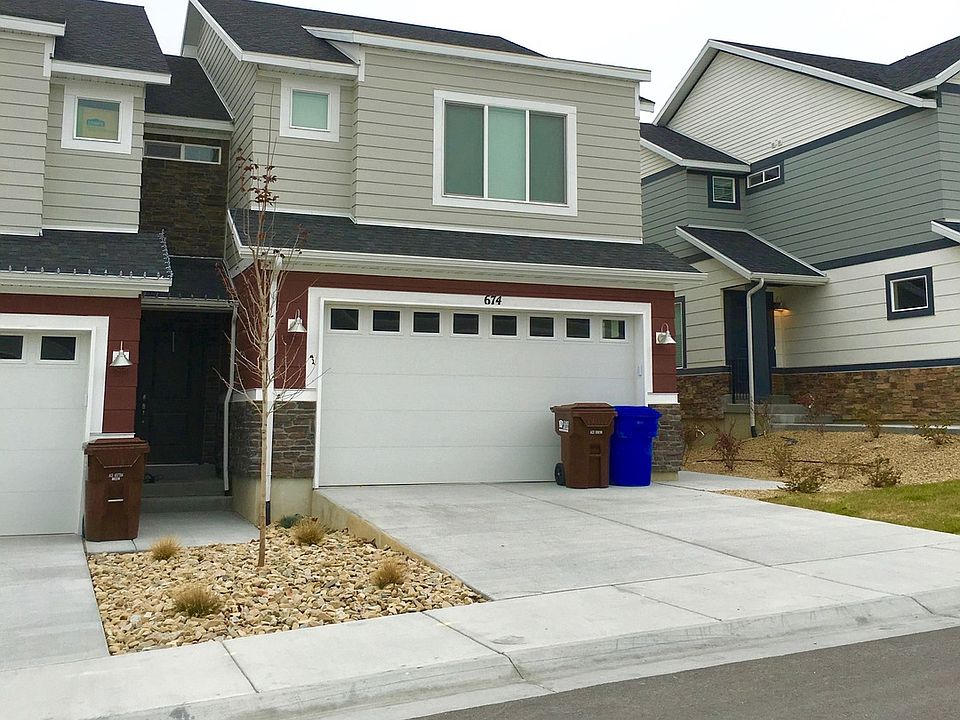 1st image of 674 W Gallant Dr