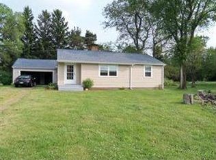 10569 W Lake Rd, Ripley, NY 14775
