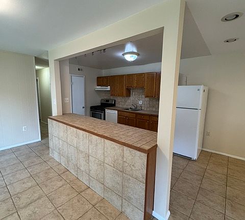 4th image of 12309 Braxfield Ct APT 8