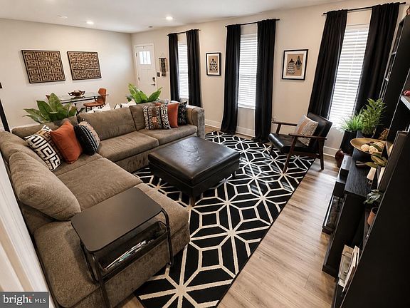3rd image of 4152 Skipton Pl