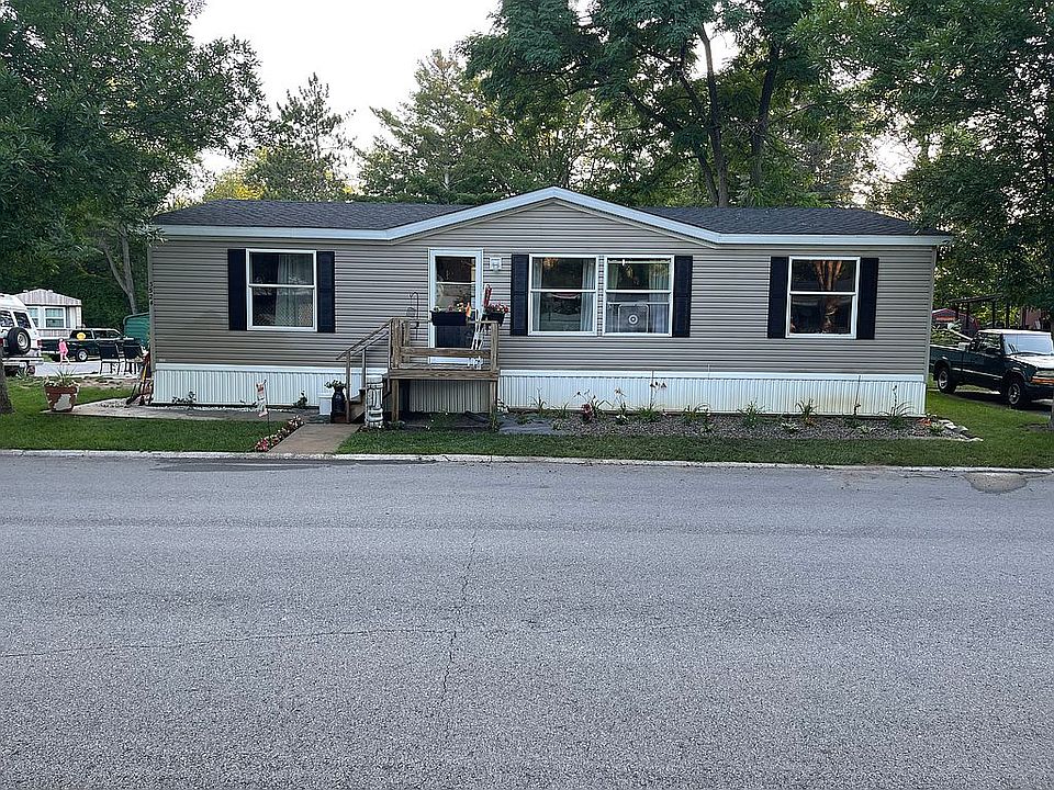 1st image of 3524 Aster Ct