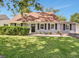 55 Medford Ln, Willingboro, NJ 08046