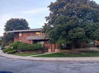 7650 W Leon Ter UNIT B, Milwaukee, WI 53218