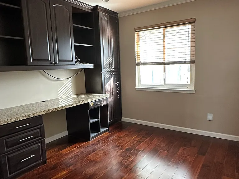 Bedroom4 with built in desk for use as office space