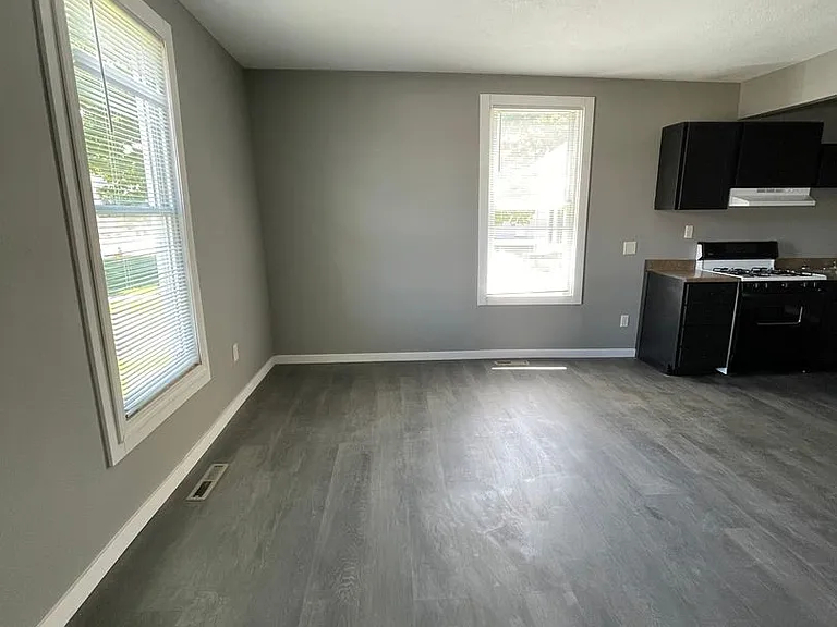 1121 S 9th St #1 — Photo 3