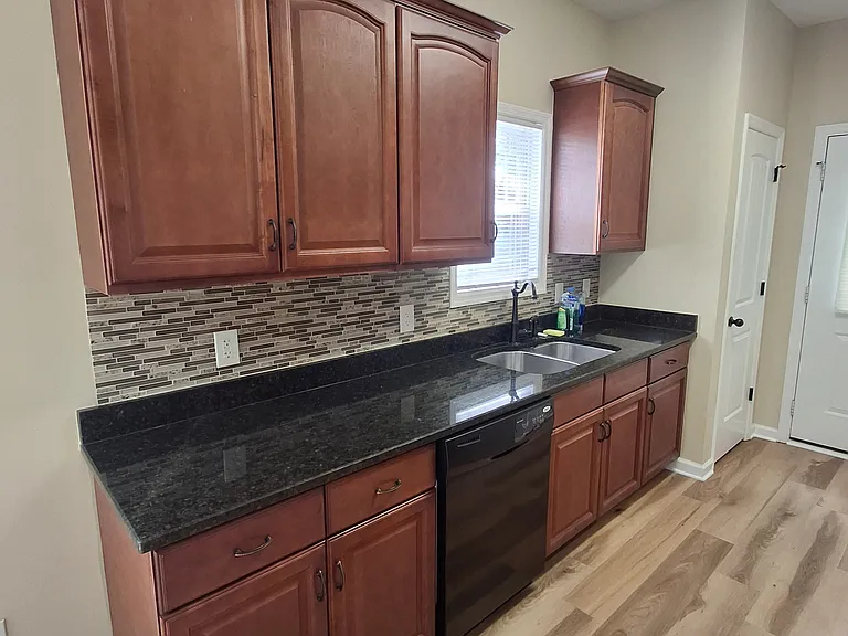 101 McKennell Dr — Photo 7
