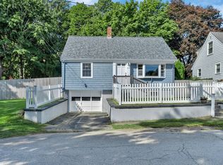 253 Arnold St, Riverside, RI 02915