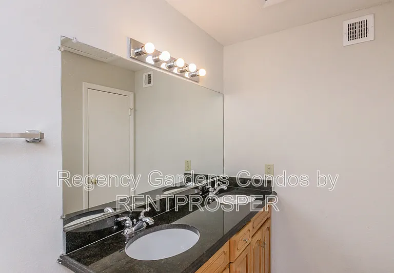 4301 Lizshire Ln #C-308 — Photo 5
