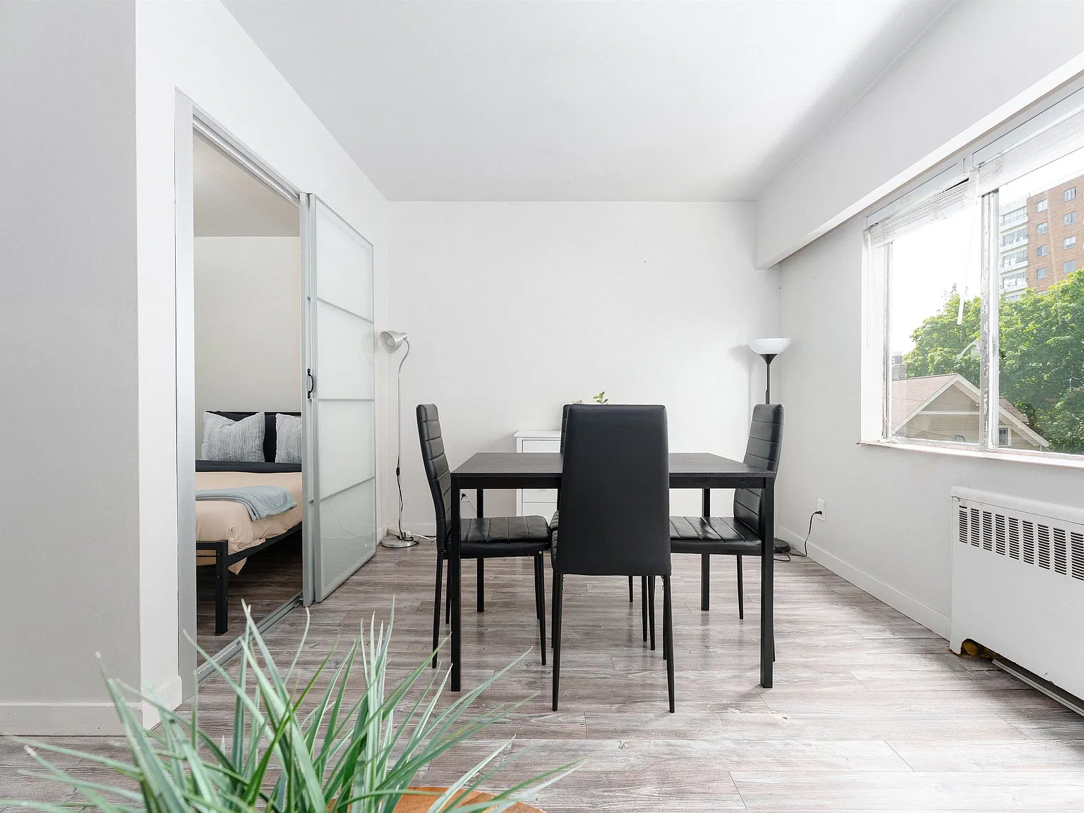 1 bed, 450 sqft, $2,190 — Photo 3