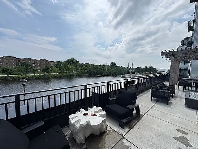 The District — Photo 12