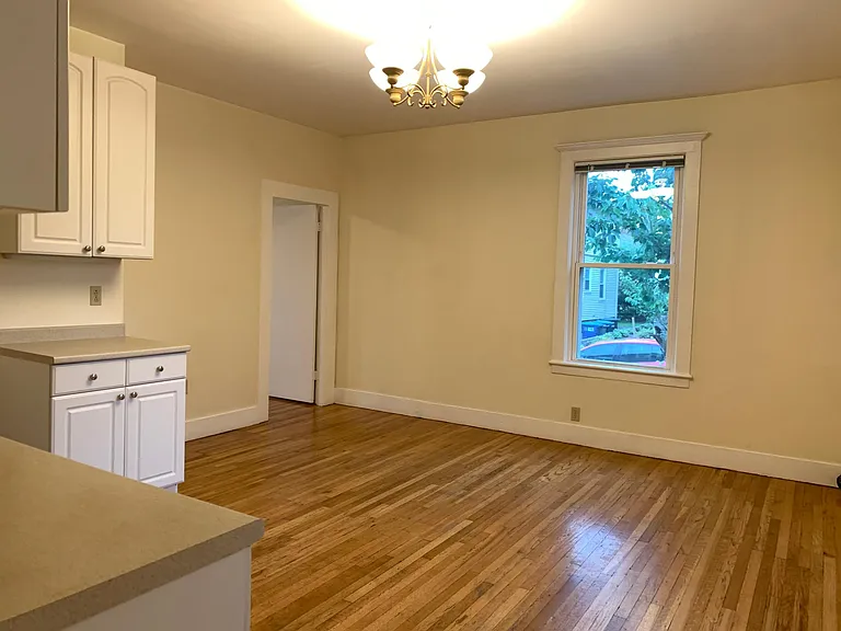 86 Clarendon Ave #F — Photo 19