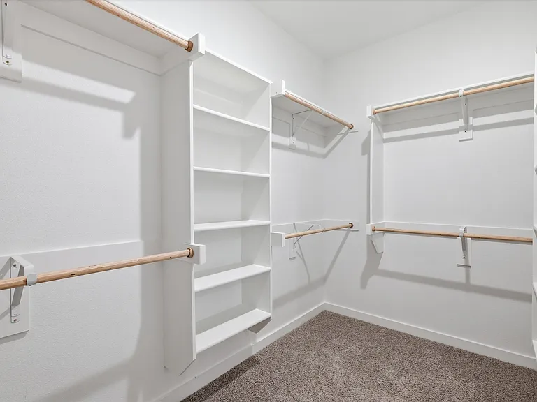 508 Green Grass Dr — Photo 20
