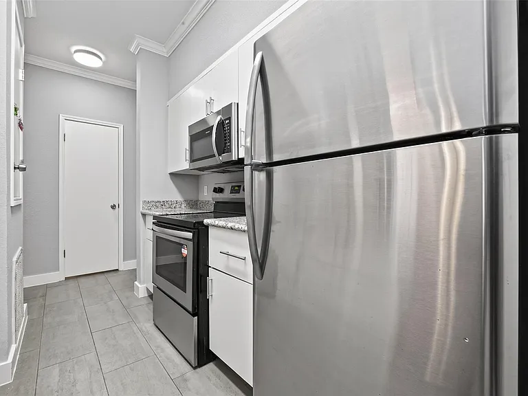 3780 Tanglewilde St #309 — Photo 14