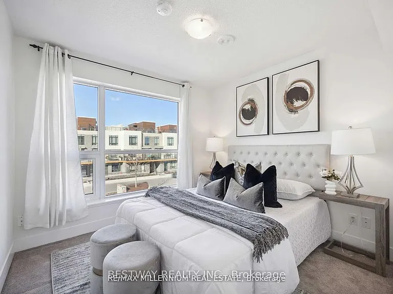 1255 NW Bayly St #209 — Photo 3