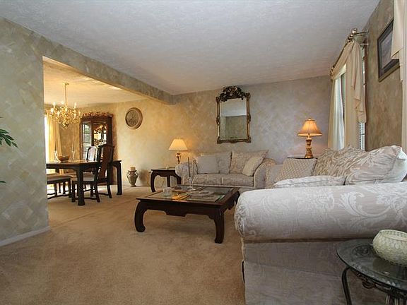3rd image of 1591 Karahill Dr