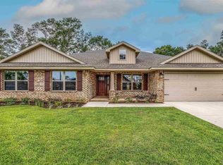 6276 Pineapple Dr, Milton, FL 32570