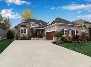 34 Nicole Ct, East Amherst, NY 14051