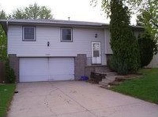 13243 Carpenter St, Omaha, NE 68138