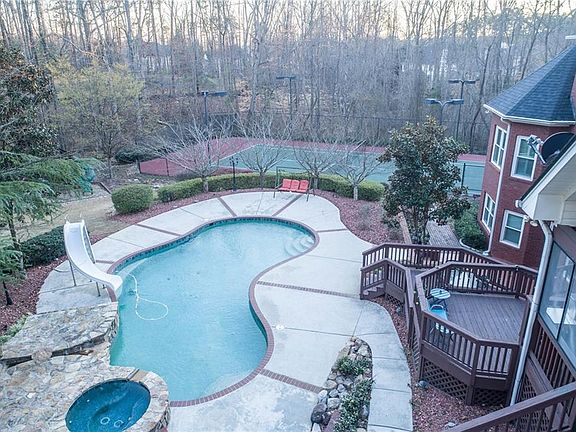 5th image of 1715 Azalea Woods Dr