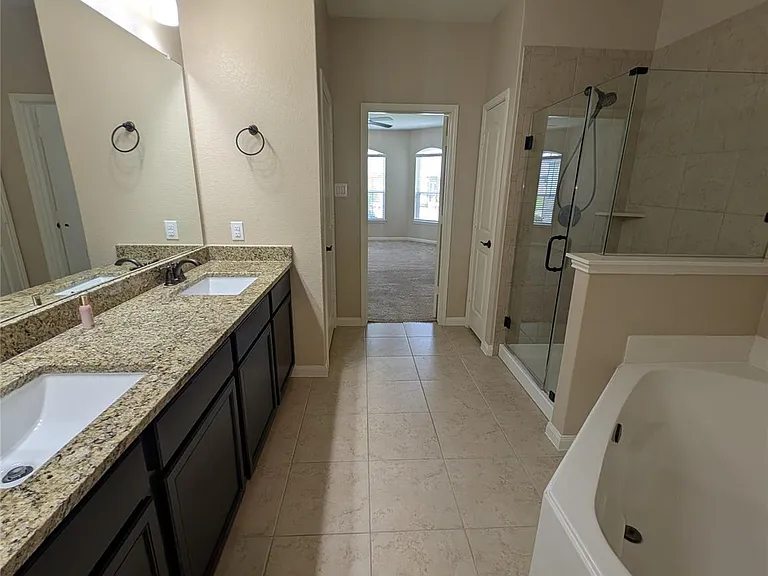21210 Echo Manor Dr — Photo 10