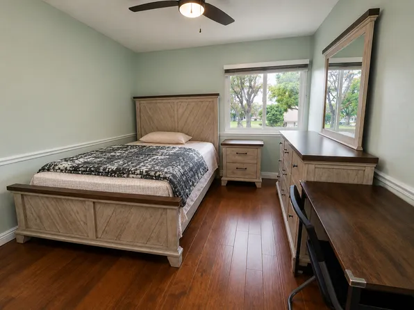 25 Campanero E, Irvine, CA 92620